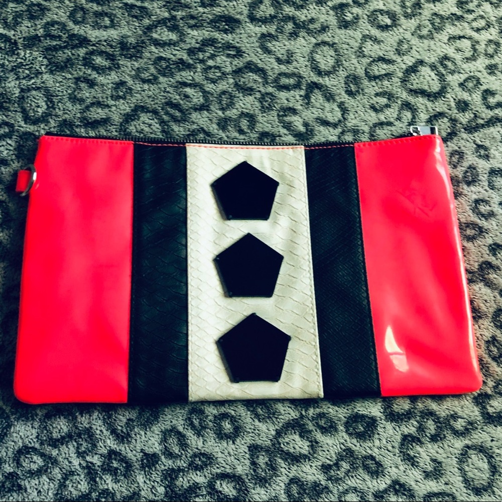Neon clutch with acrylic gems ♠️👽👑